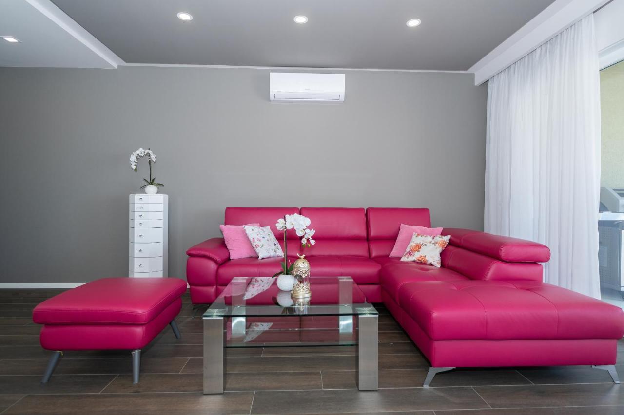 Luxury Apartment Purple Summer Sea View ماكارسكا المظهر الخارجي الصورة